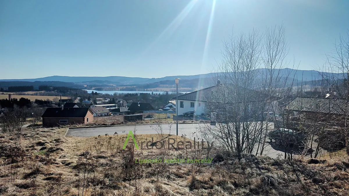 Prodej stavebního pozemku 690 m²